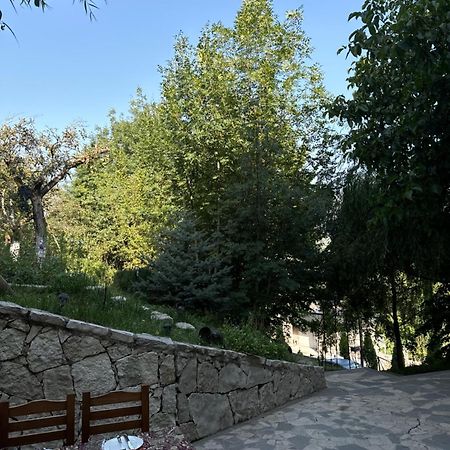 Verin Tun Dilidschan Exterior foto
