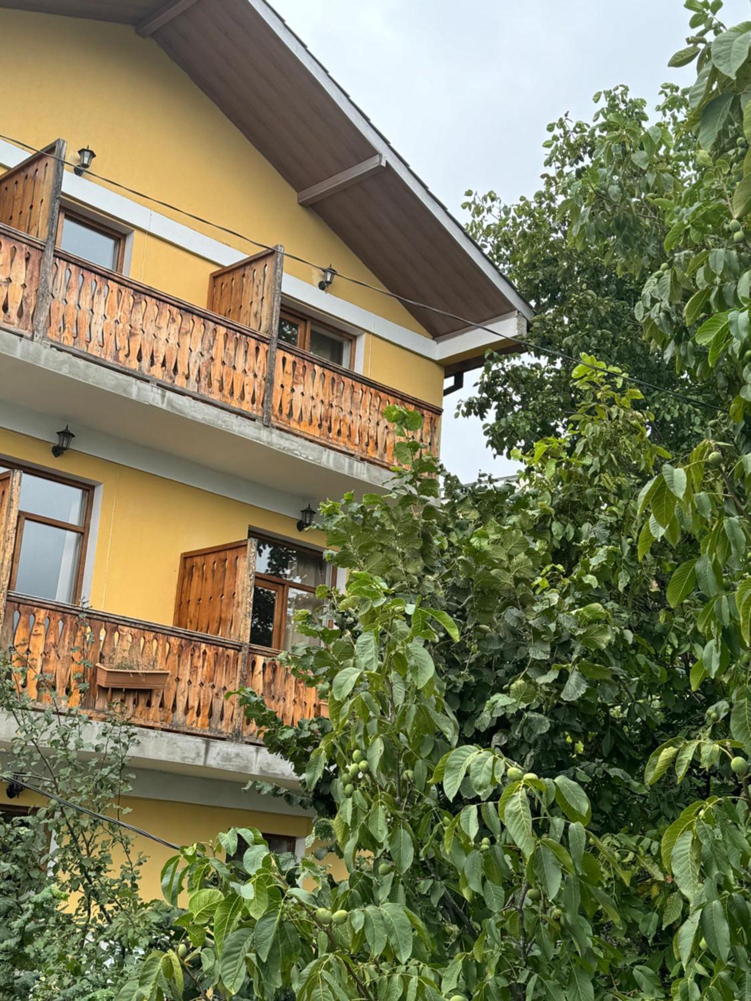 Verin Tun Dilidschan Exterior foto