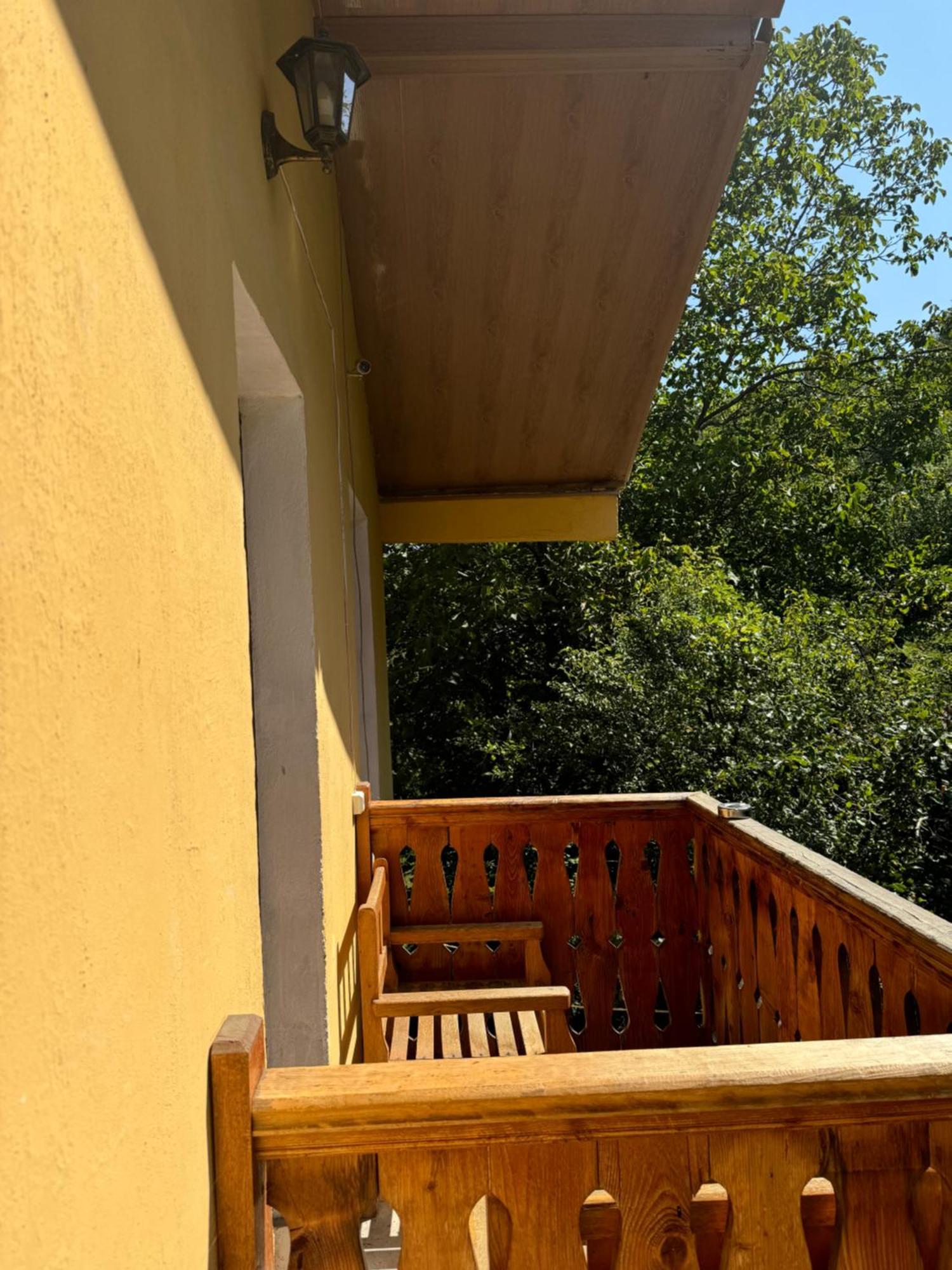 Verin Tun Dilidschan Exterior foto